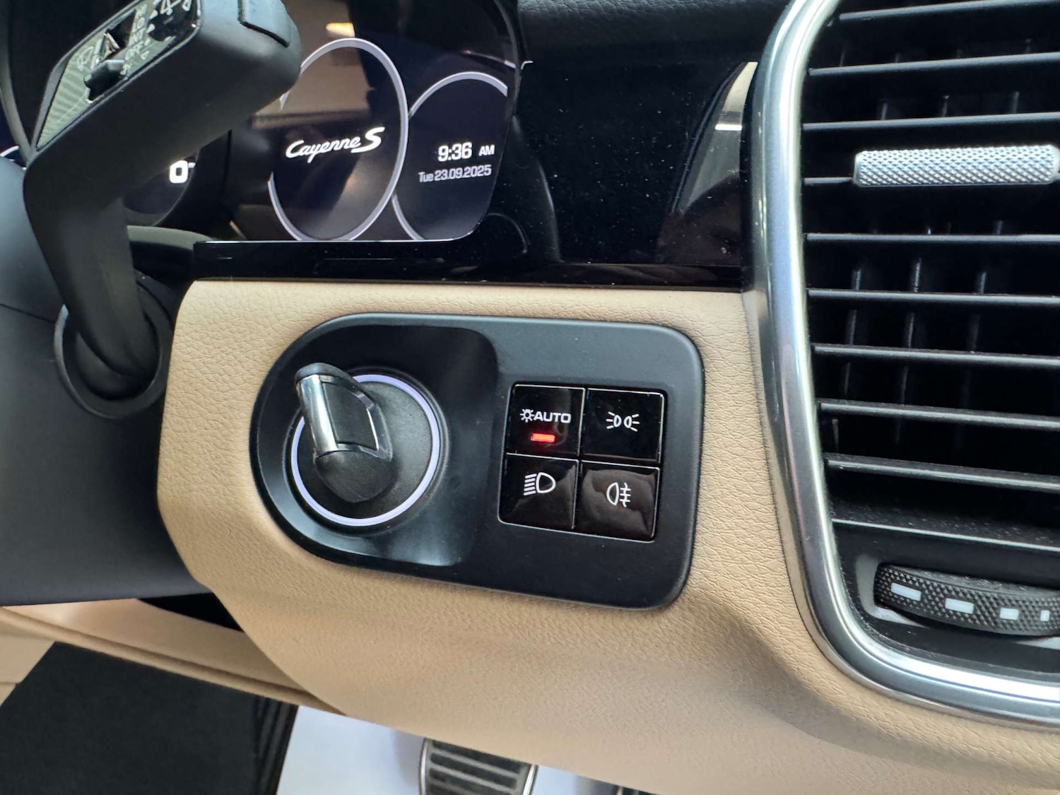 Used Porsche Cayenne 2019 for sale - 76601056: Photo 75