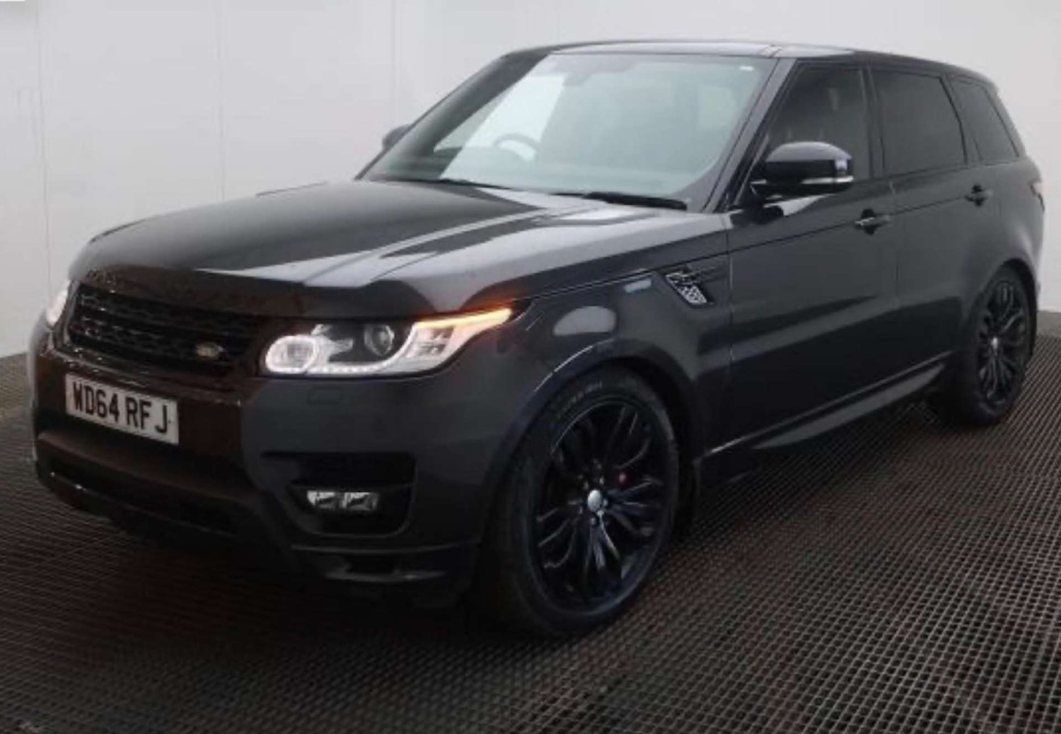 Used Land Rover Range Rover Sport 2014 for sale - 77979871: Photo 1