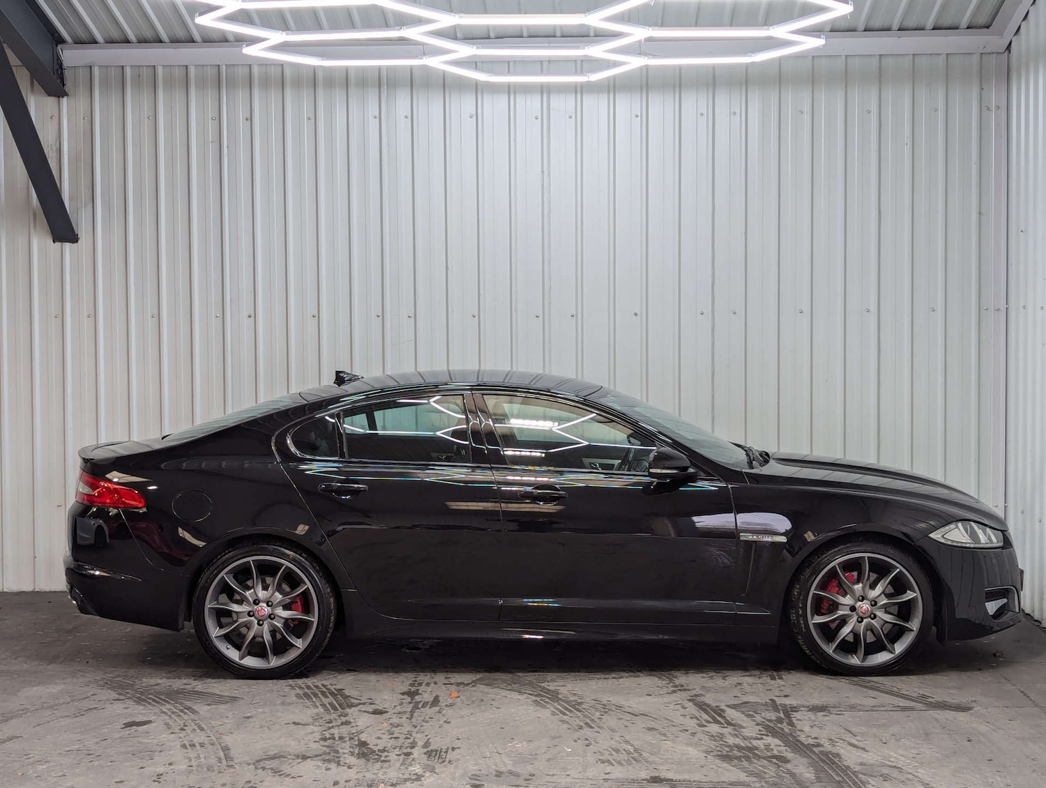 Used Jaguar XF 2014 for sale - 77044636: Photo 14