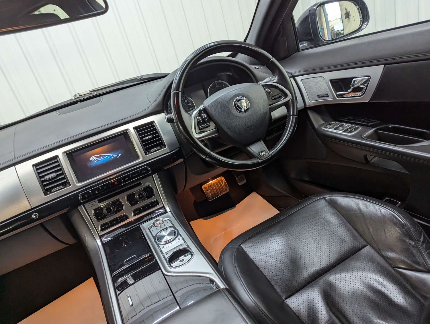 Used Jaguar XF 2014 for sale - 77044636: Photo 47