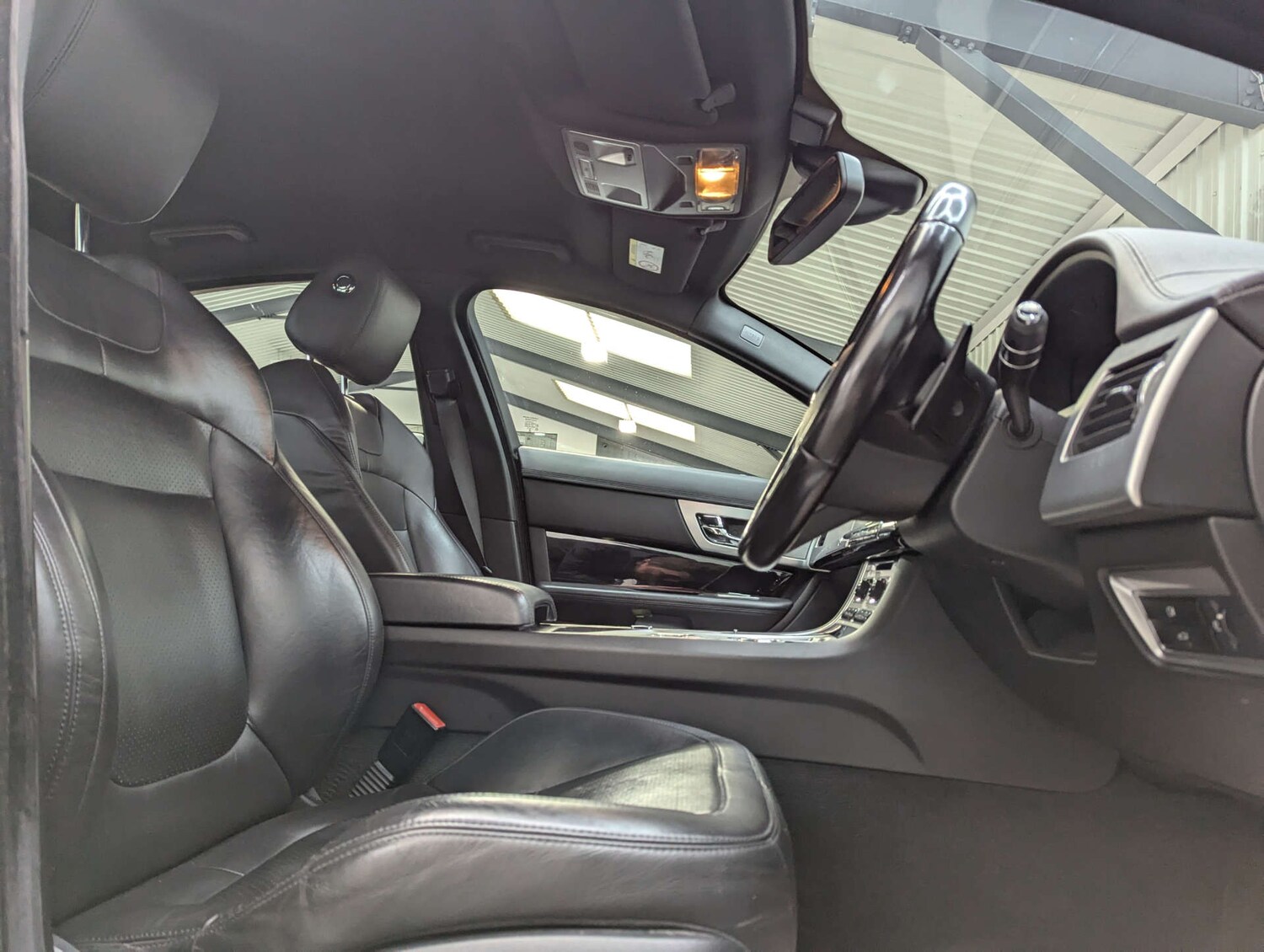 Used Jaguar XF 2014 for sale - 77044636: Photo 52