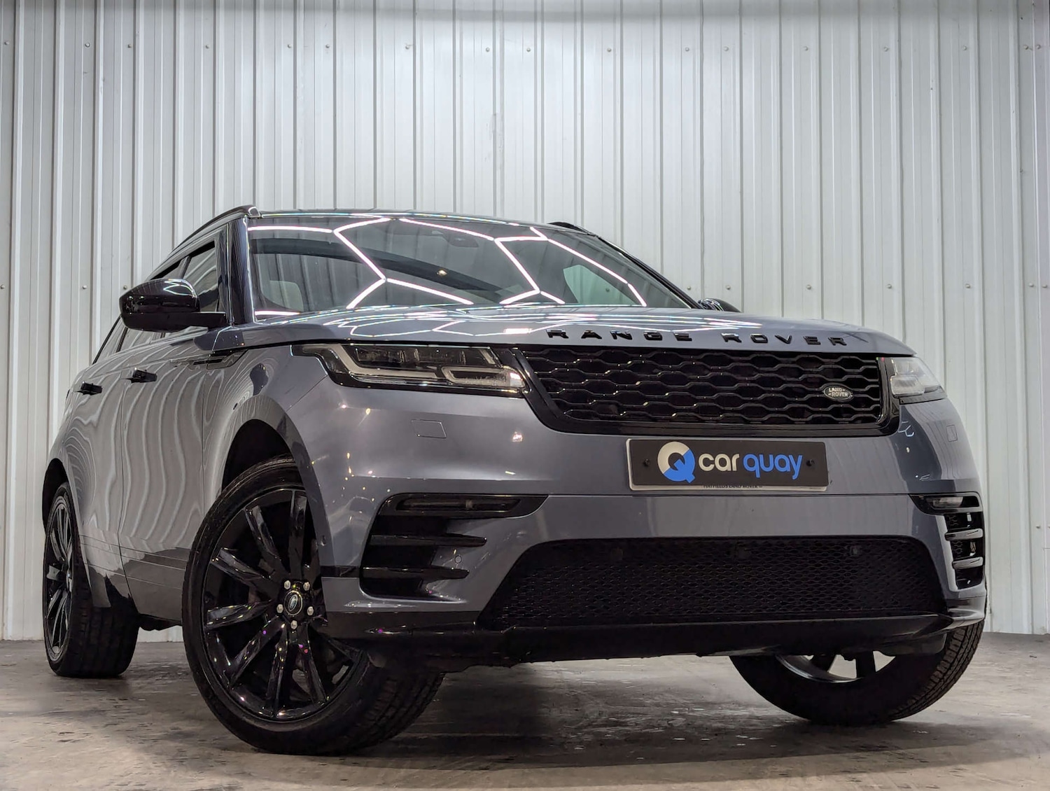 Used Land Rover Range Rover Velar 2018 for sale - 76748039: Photo 4