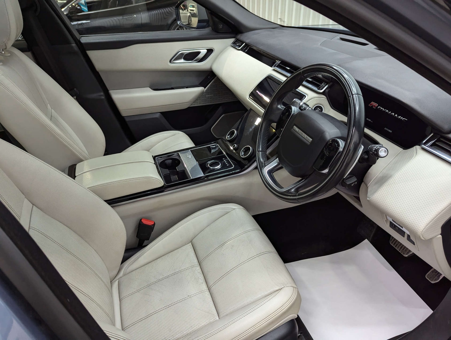 Used Land Rover Range Rover Velar 2018 for sale - 76748039: Photo 50