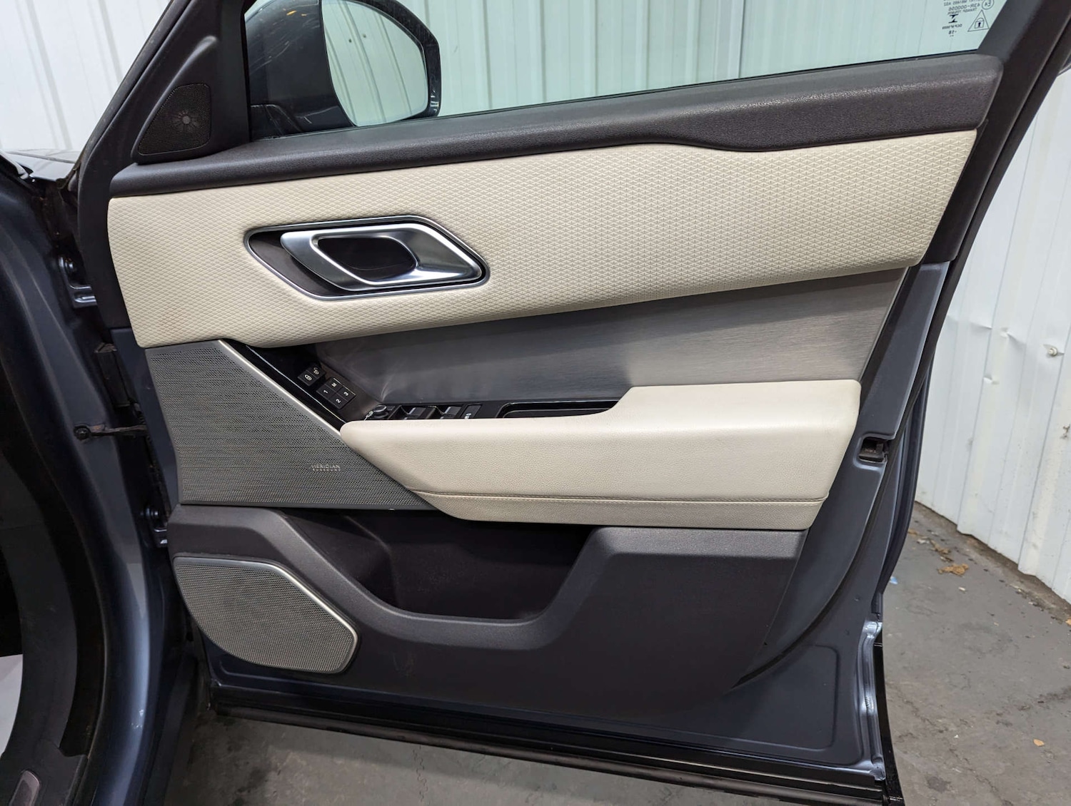 Used Land Rover Range Rover Velar 2018 for sale - 76748039: Photo 54