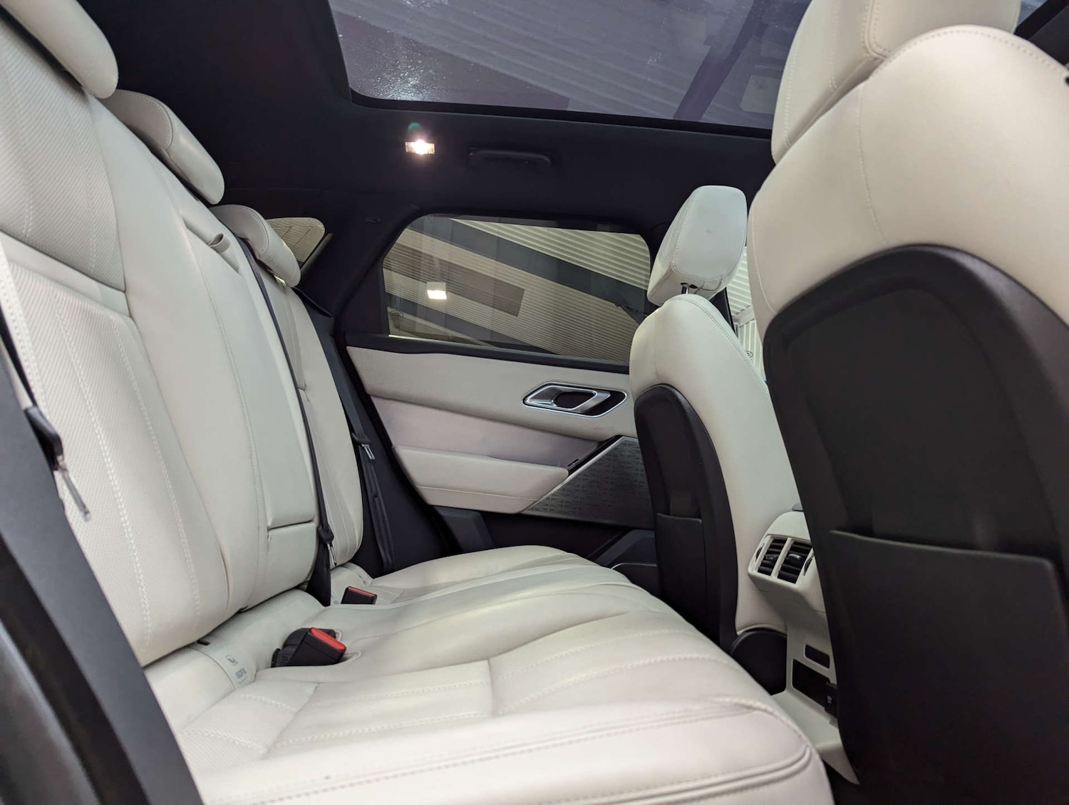 Used Land Rover Range Rover Velar 2018 for sale - 76748039: Photo 65