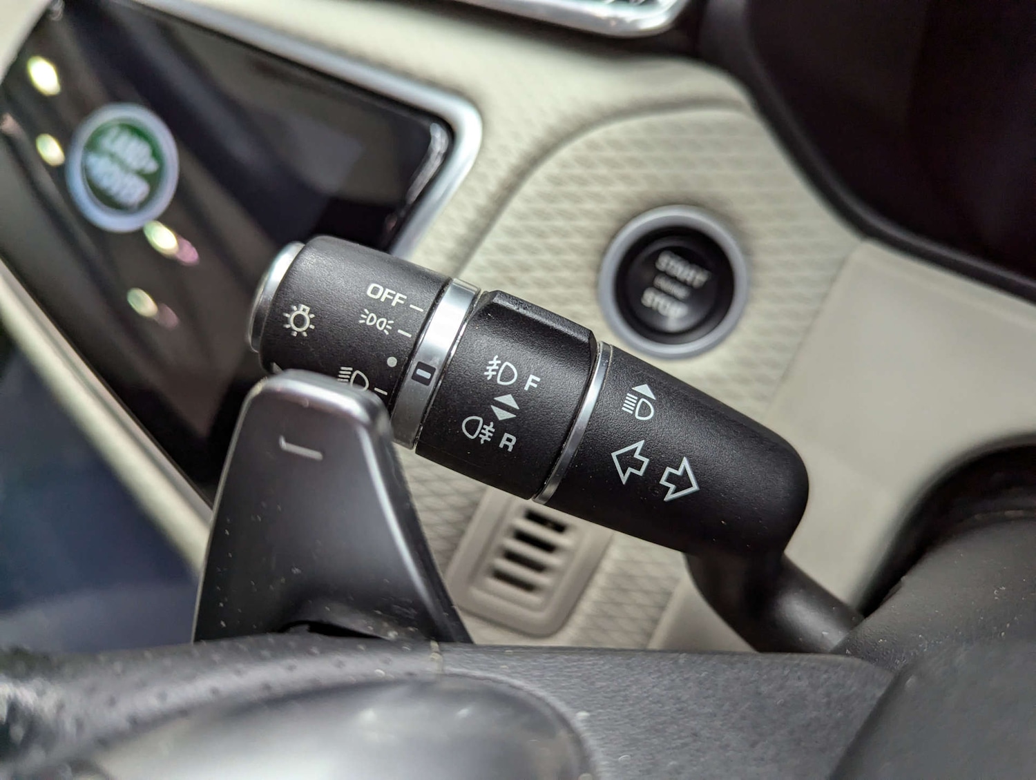 Used Land Rover Range Rover Velar 2018 for sale - 76748039: Photo 73