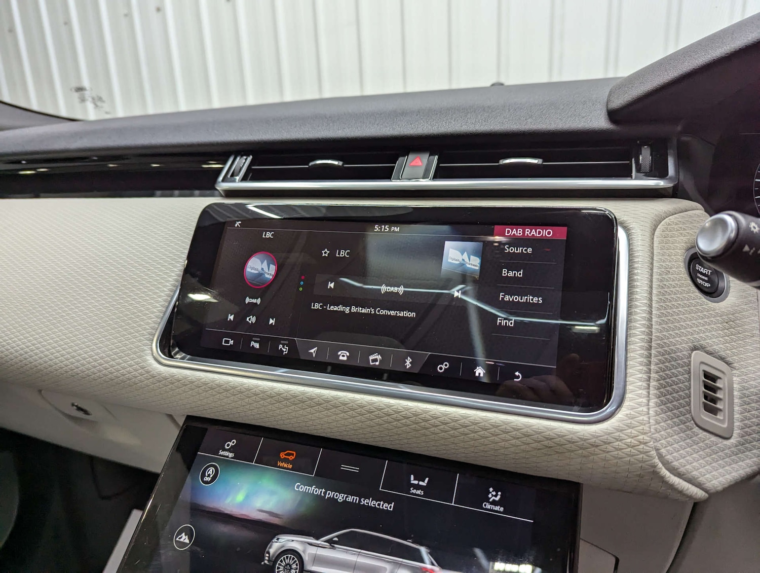 Used Land Rover Range Rover Velar 2018 for sale - 76748039: Photo 87