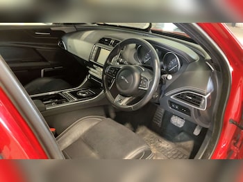 Used Jaguar XE 2018 for sale - 79077776: Photo