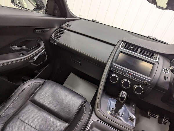 Used Jaguar E-Pace 2018 for sale - 74656773: Photo 49