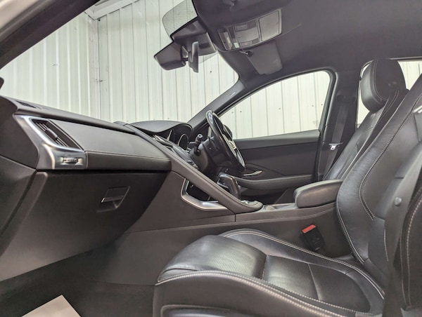 Used Jaguar E-Pace 2018 for sale - 74656773: Photo 58