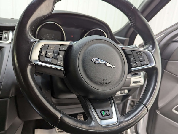 Used Jaguar E-Pace 2018 for sale - 74656773: Photo 80