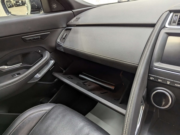 Used Jaguar E-Pace 2018 for sale - 74656773: Photo 87