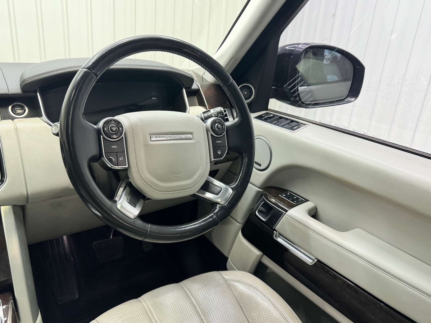 Used Land Rover Range Rover 2015 for sale - 76518049: Photo 53