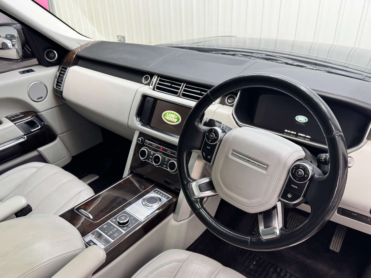 Used Land Rover Range Rover 2015 for sale - 76518049: Photo 55