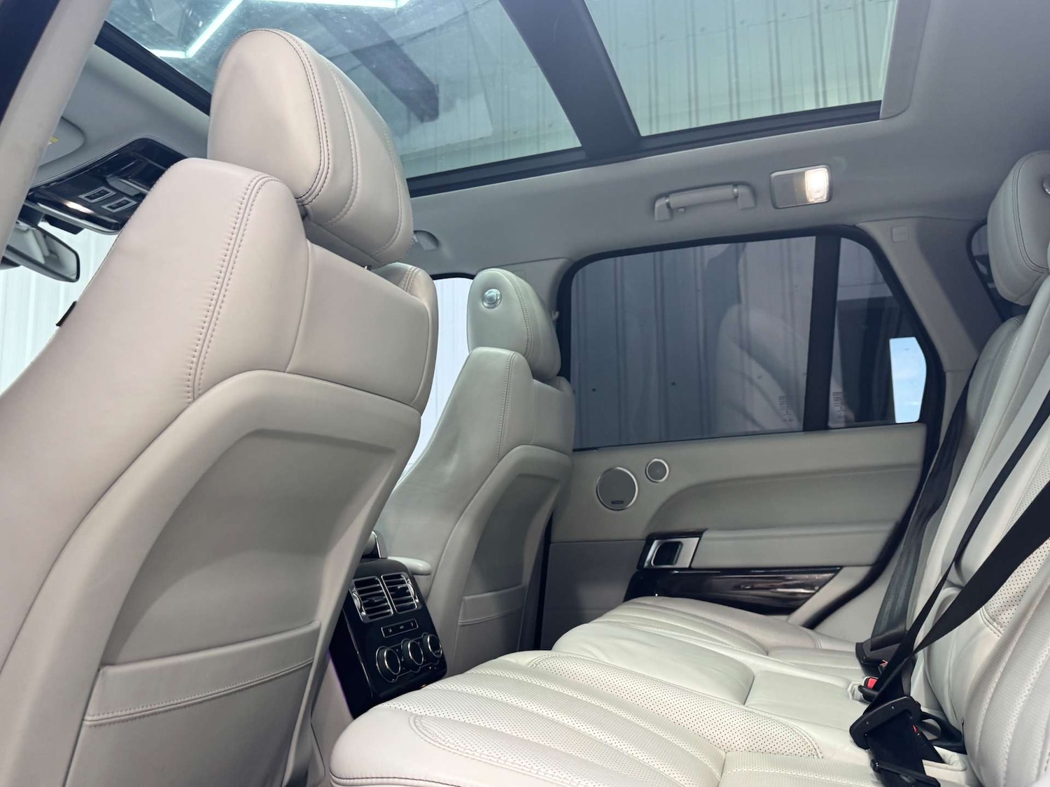 Used Land Rover Range Rover 2015 for sale - 76518049: Photo 73