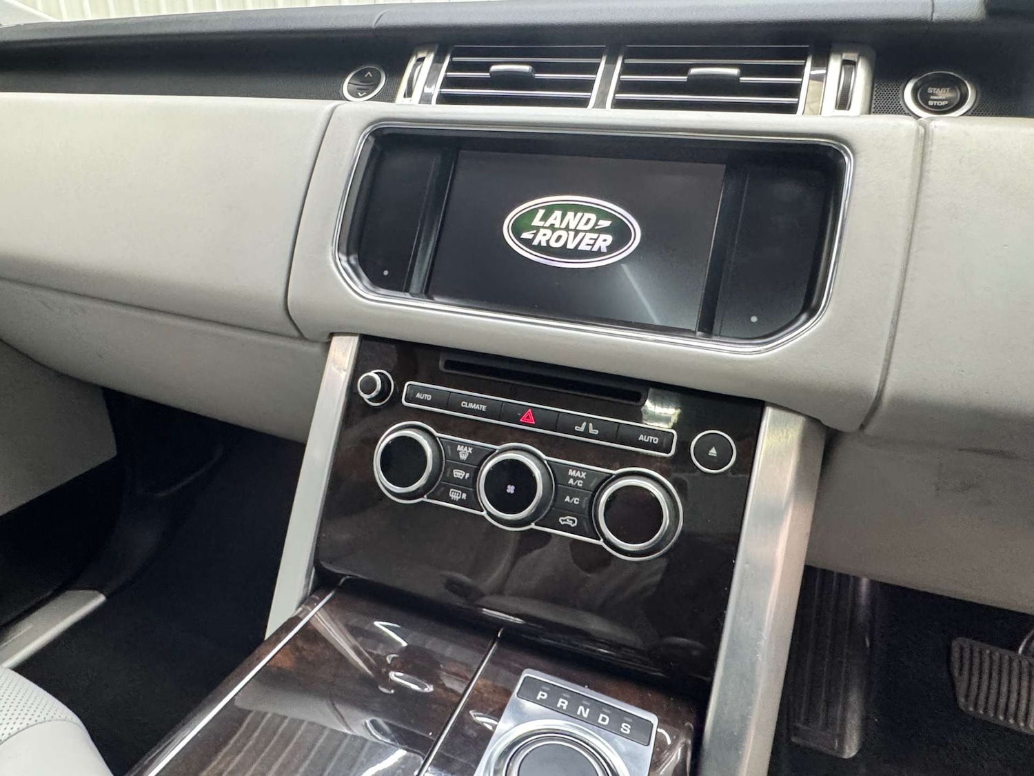 Used Land Rover Range Rover 2015 for sale - 76518049: Photo 80