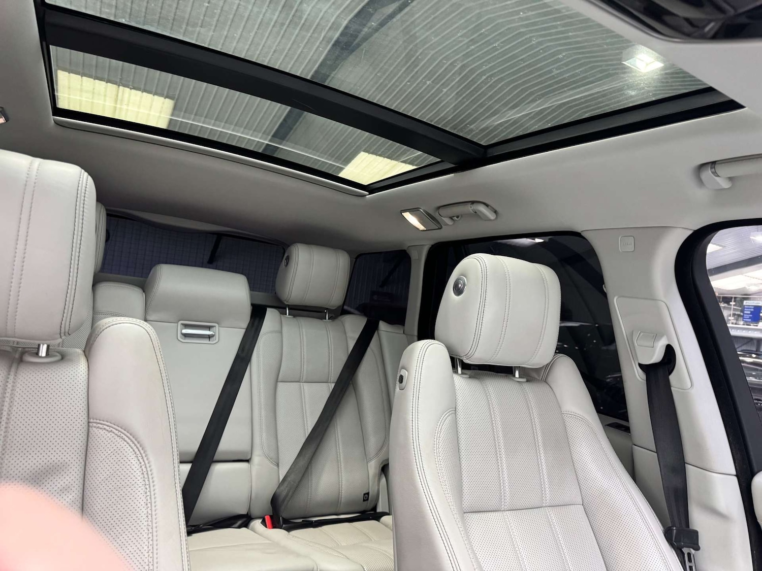 Used Land Rover Range Rover 2015 for sale - 76518049: Photo 94