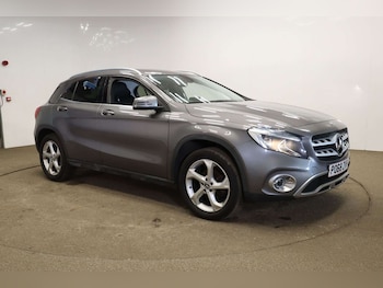 Mercedes-Benz - GLA