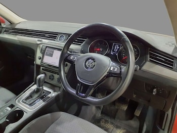 Used Volkswagen Passat 2016 for sale - 75716867: Photo