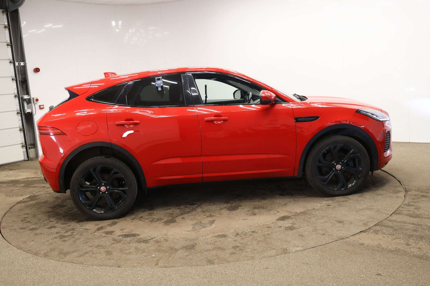 Used Jaguar E-Pace 2018 for sale - 77609366: Photo 7