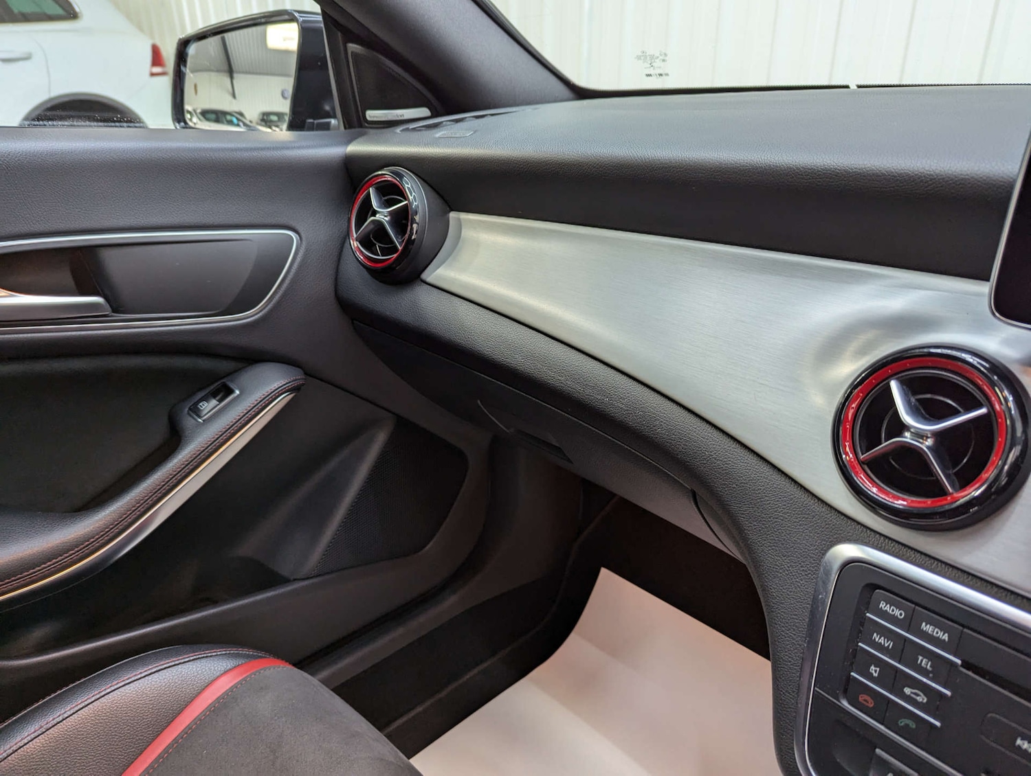 Used Mercedes-Benz CLA 2016 for sale - 76477442: Photo 90