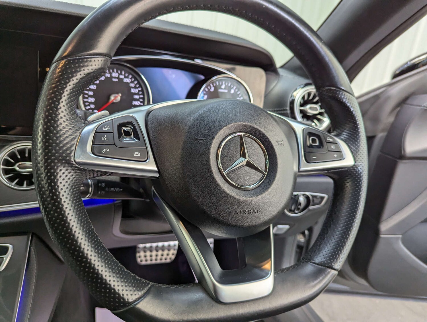 Used Mercedes-Benz E Class 2017 for sale - 76600583: Photo 74