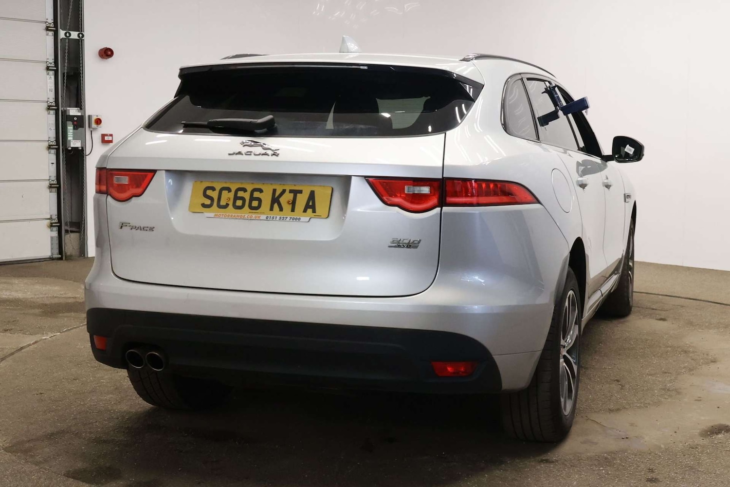Used Jaguar F-Pace 2016 for sale - 77655669: Photo 11