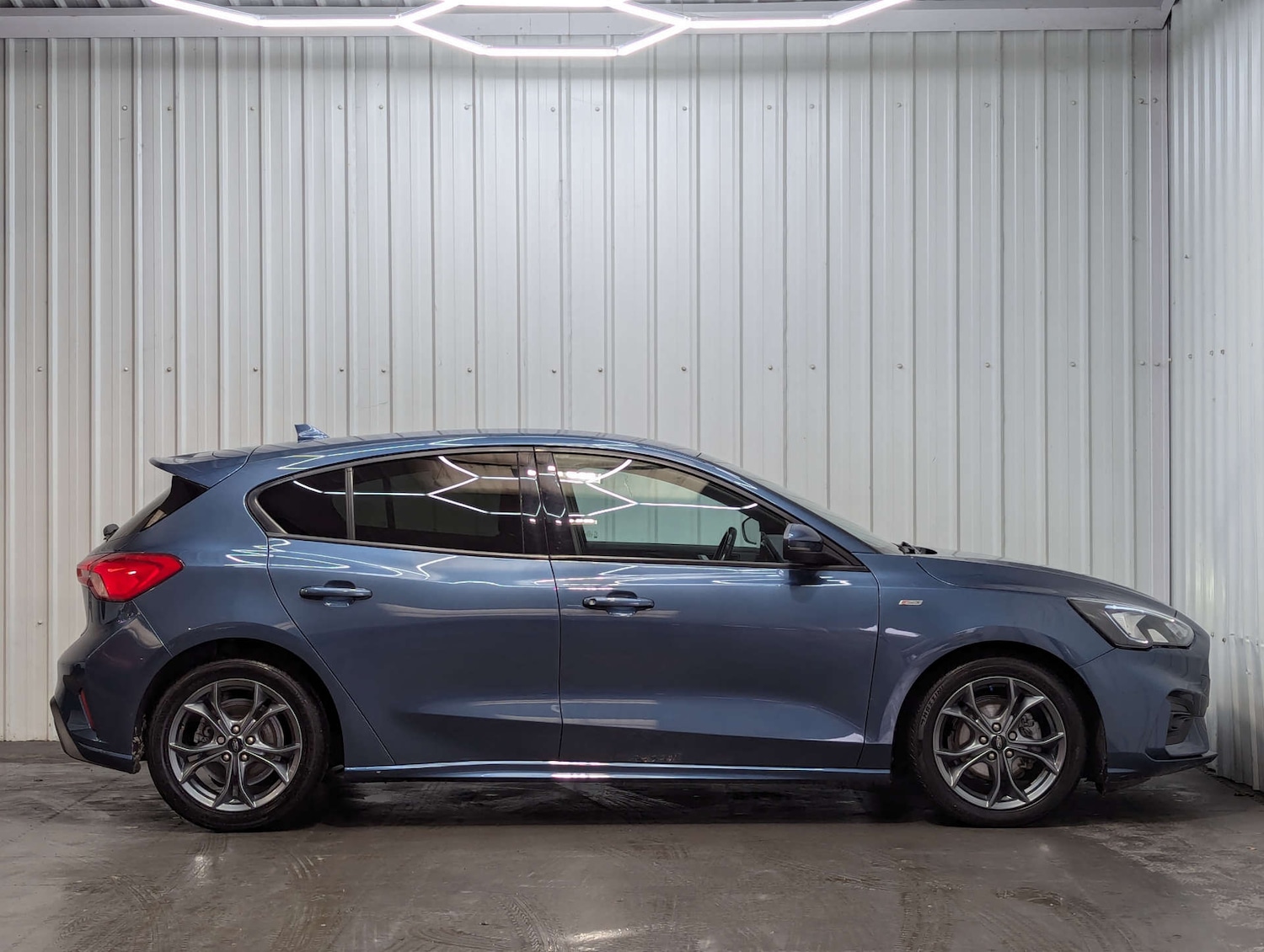 Used Ford Focus 2020 for sale - 77394894: Photo 13