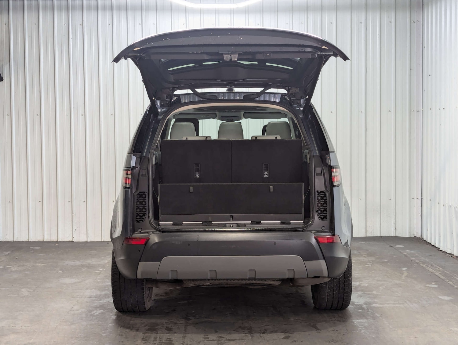 Used Land Rover Discovery 2018 for sale - 78066677: Photo 44