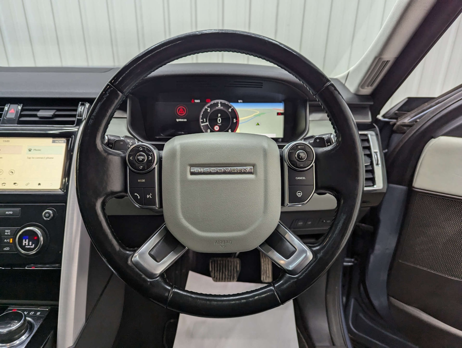 Used Land Rover Discovery 2018 for sale - 78066677: Photo 79