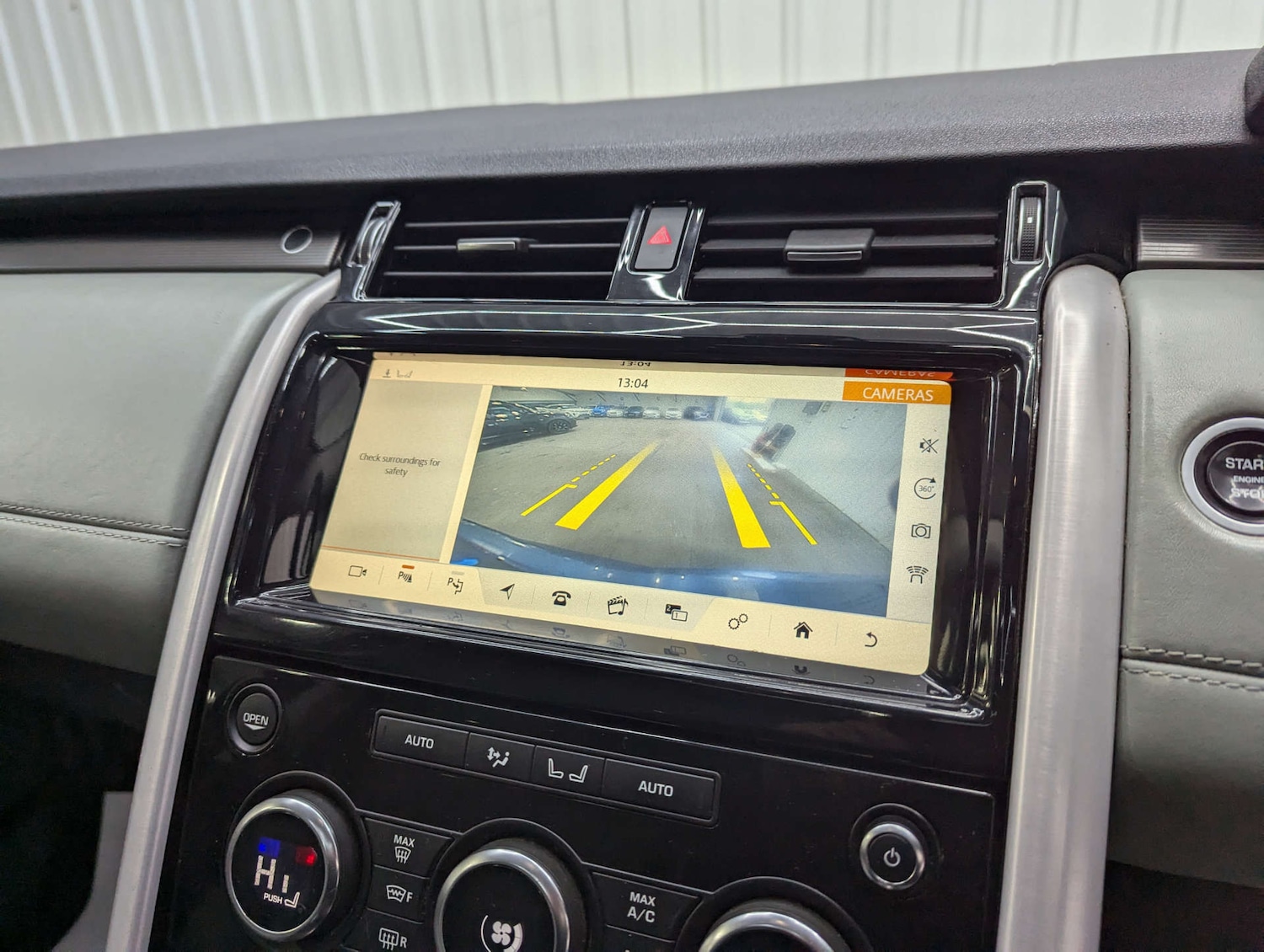 Used Land Rover Discovery 2018 for sale - 78066677: Photo 93