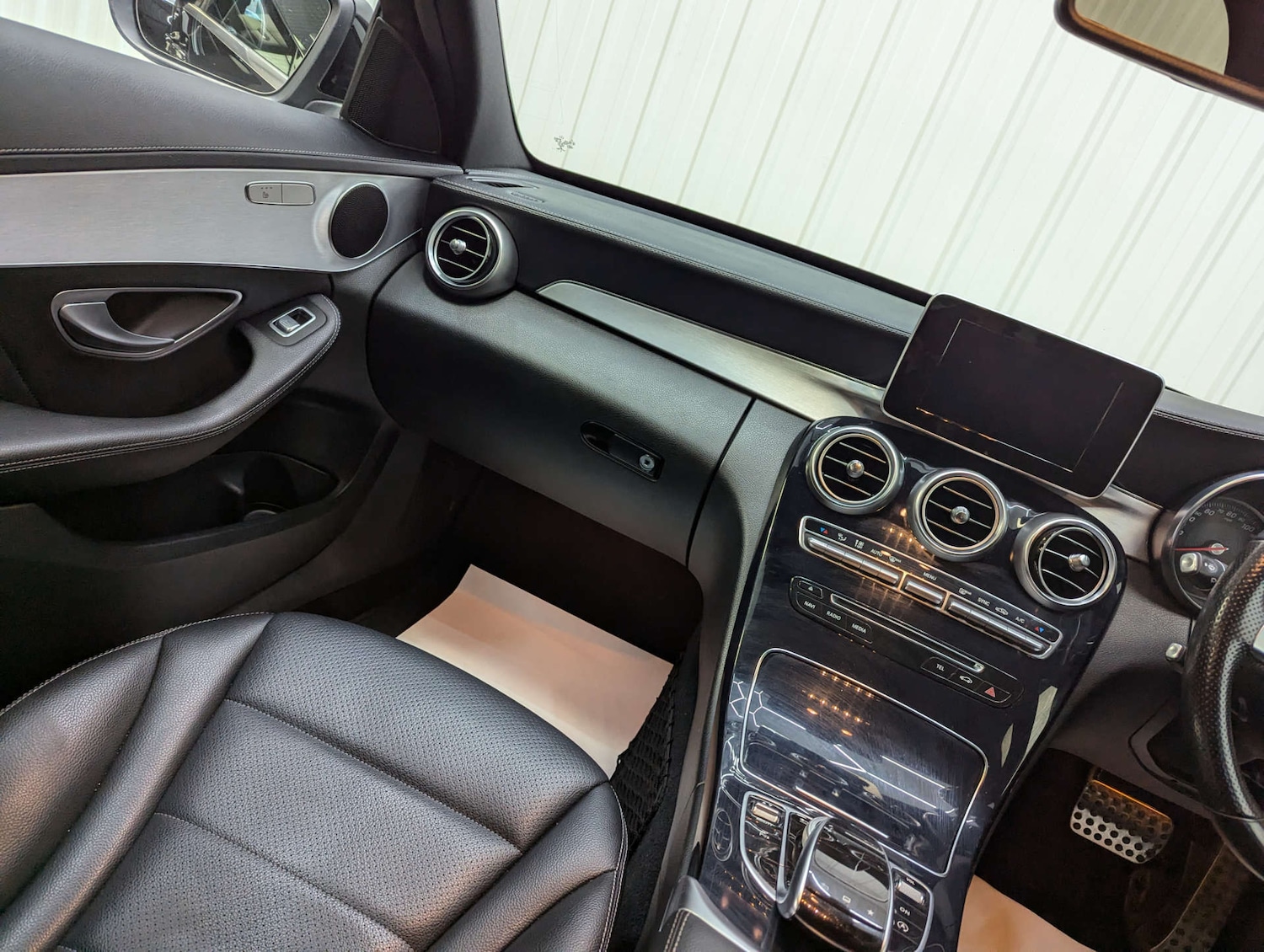 Used Mercedes-Benz C Class 2014 for sale - 76600831: Photo 46