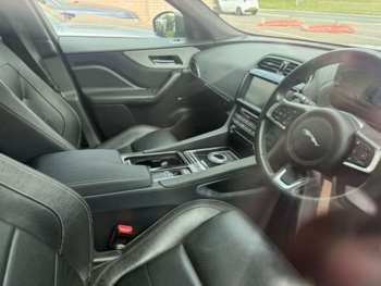 Used Jaguar F-Pace 2020 for sale - 74889880: Photo