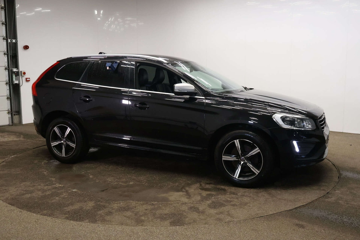Used Volvo XC60 2017 for sale - 77541319: Photo 7