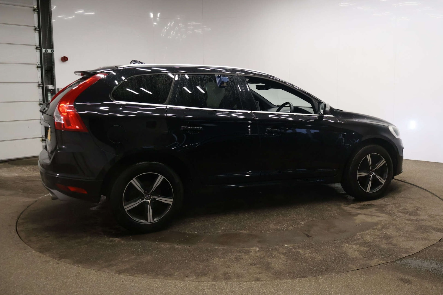 Used Volvo XC60 2017 for sale - 77541319: Photo 9