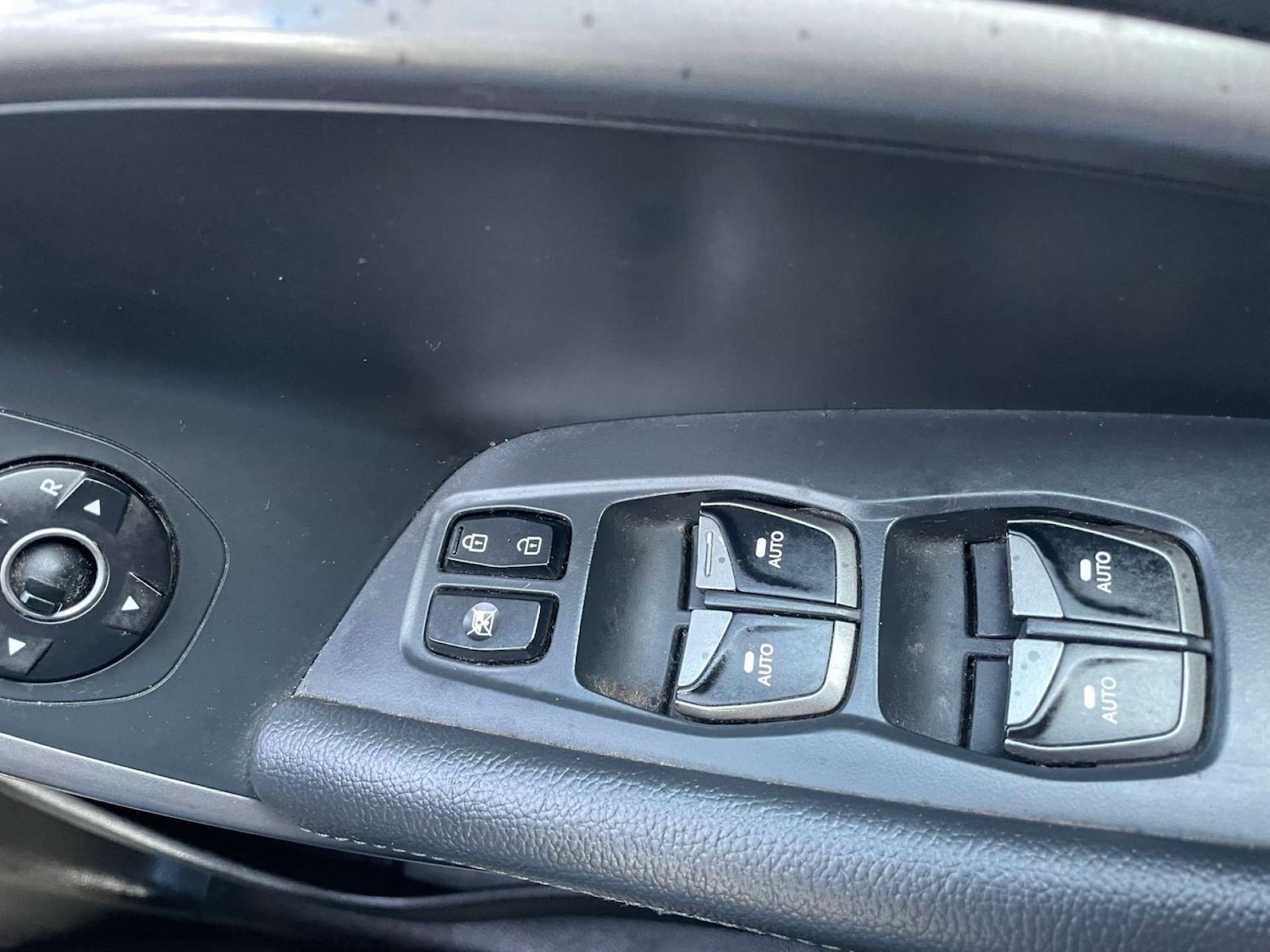 Used Hyundai Santa Fe 2016 for sale - 78098923: Photo 36