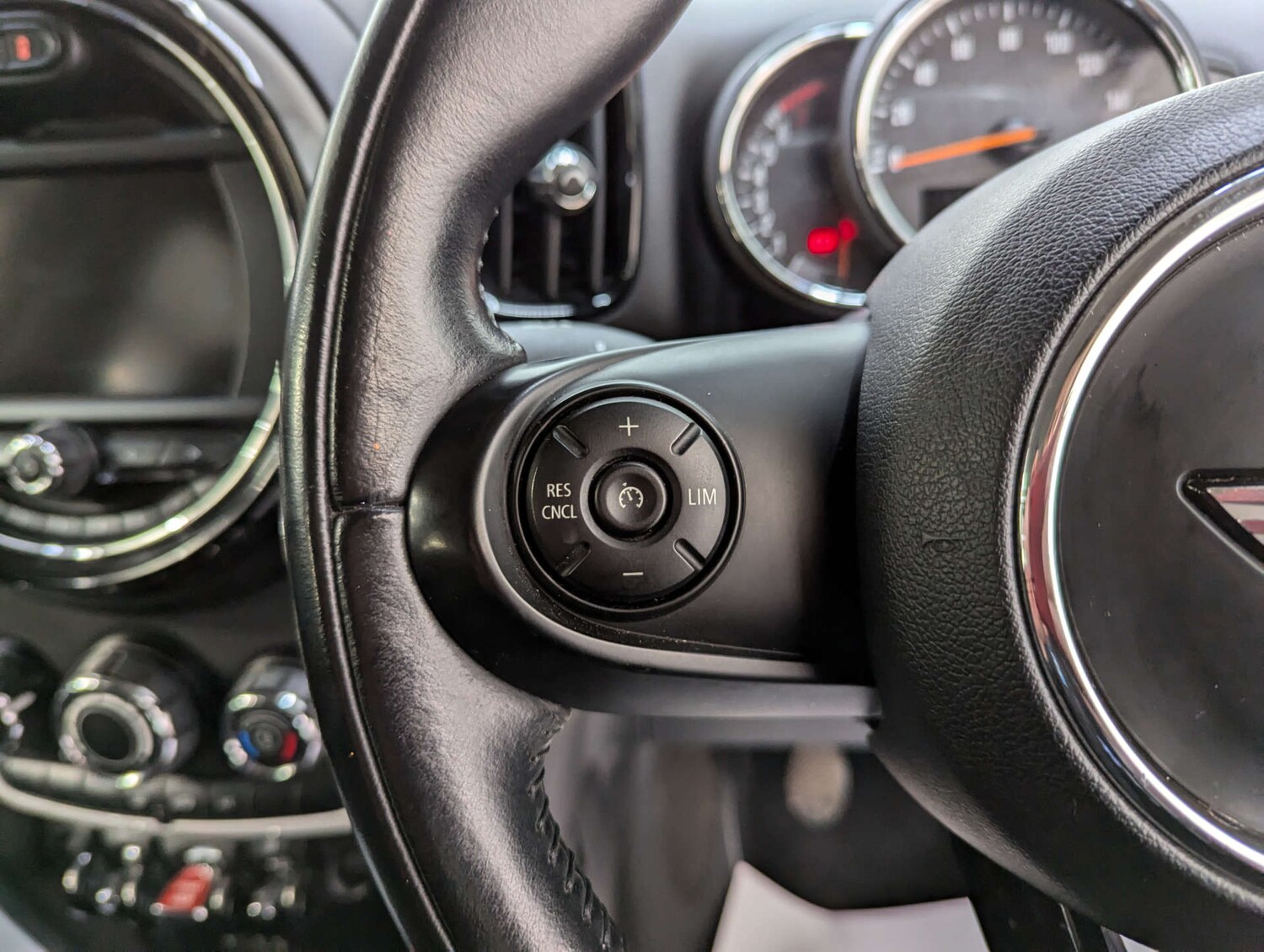 Used MINI Countryman 2017 for sale - 76278489: Photo 74