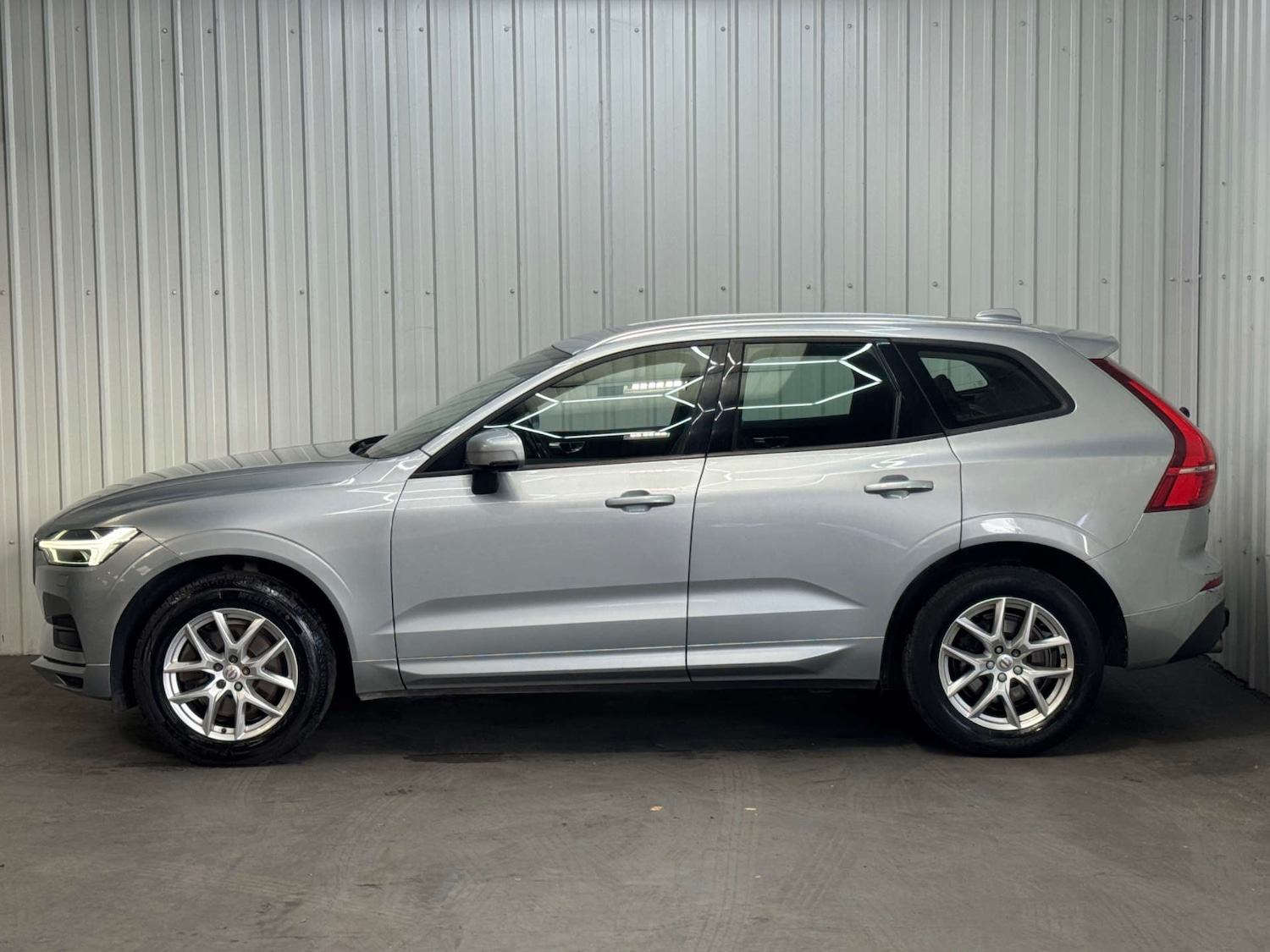 Used Volvo XC60 2017 for sale - 76363886: Photo 17