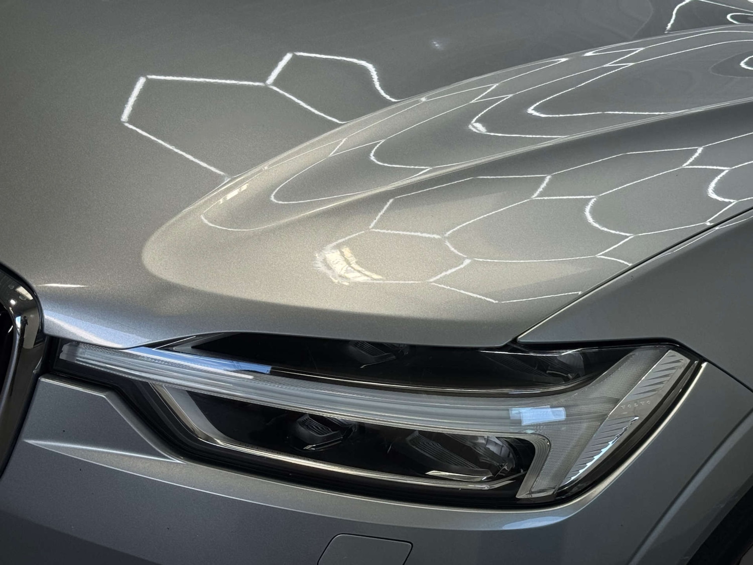 Used Volvo XC60 2017 for sale - 76363886: Photo 29