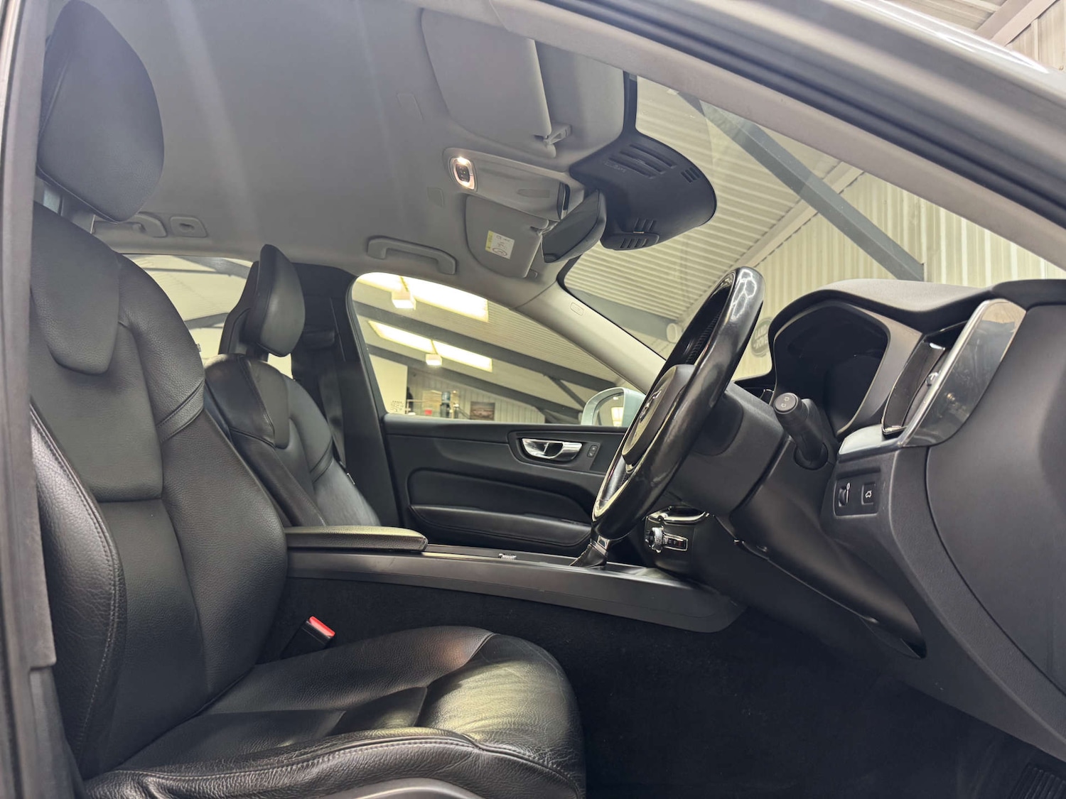 Used Volvo XC60 2017 for sale - 76363886: Photo 49