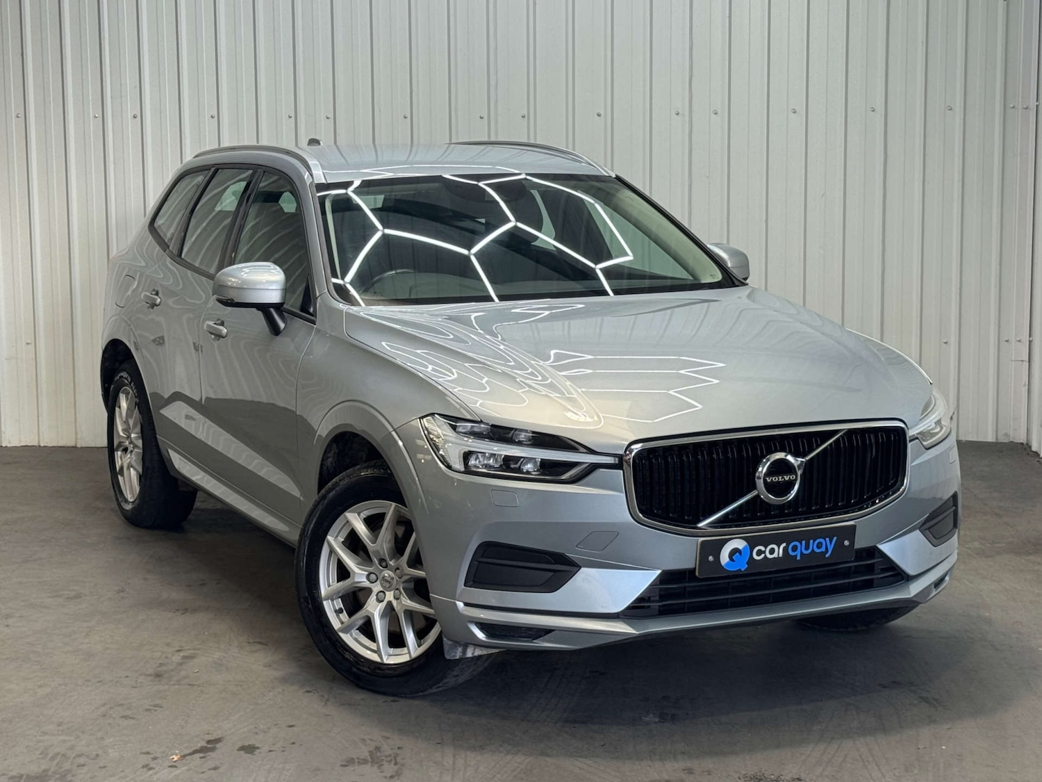 Used Volvo XC60 2017 for sale - 76363886: Photo 5