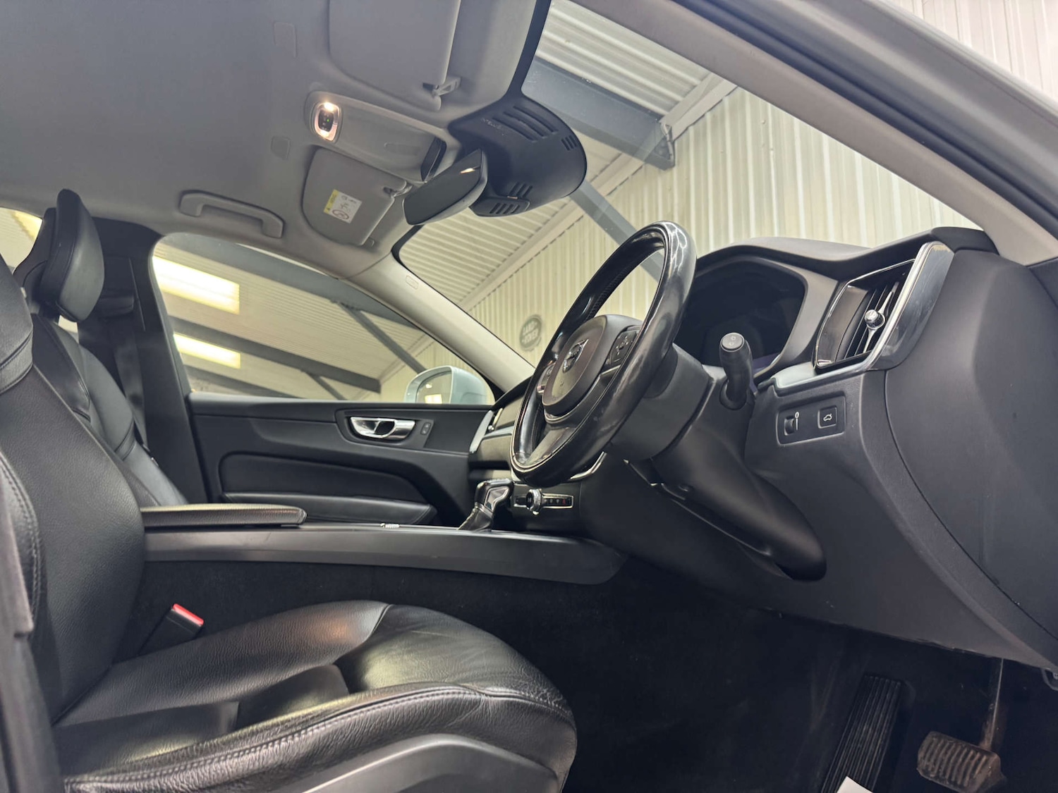 Used Volvo XC60 2017 for sale - 76363886: Photo 51