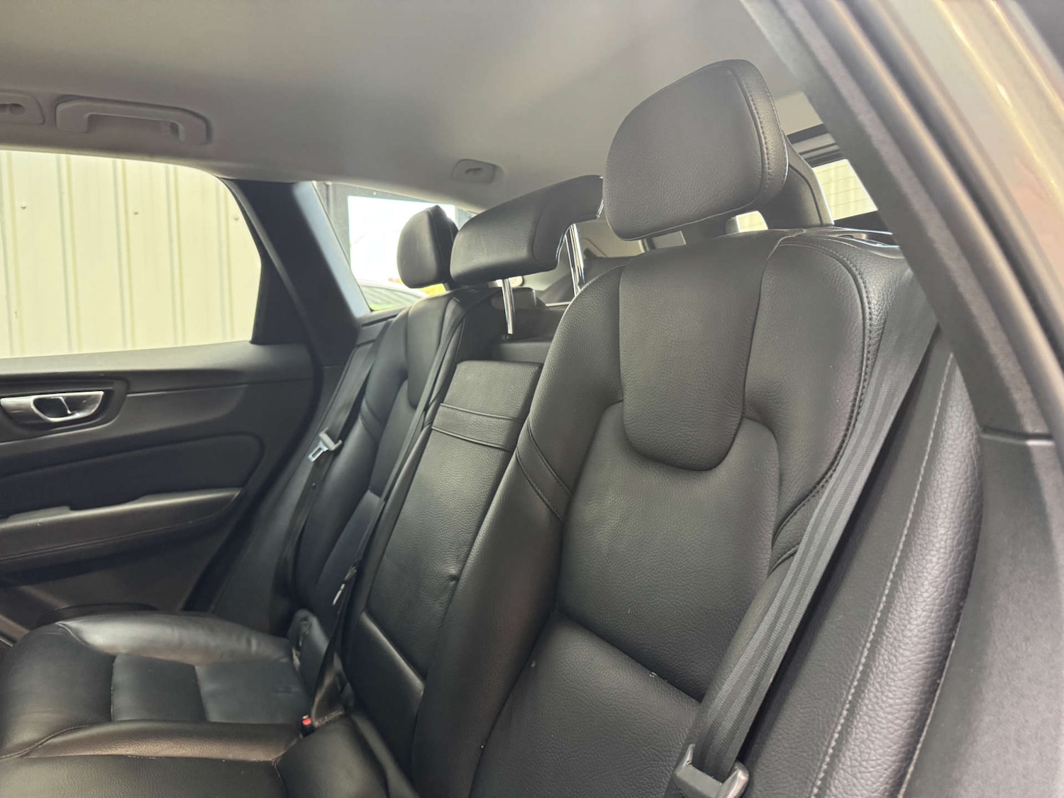 Used Volvo XC60 2017 for sale - 76363886: Photo 67