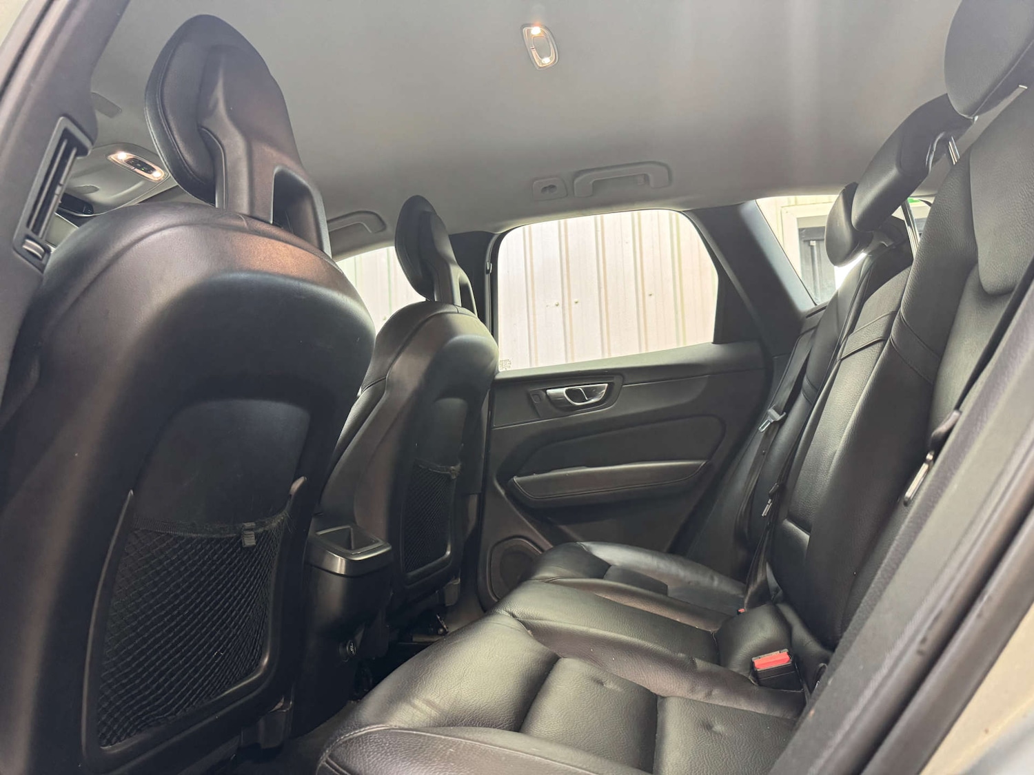 Used Volvo XC60 2017 for sale - 76363886: Photo 68