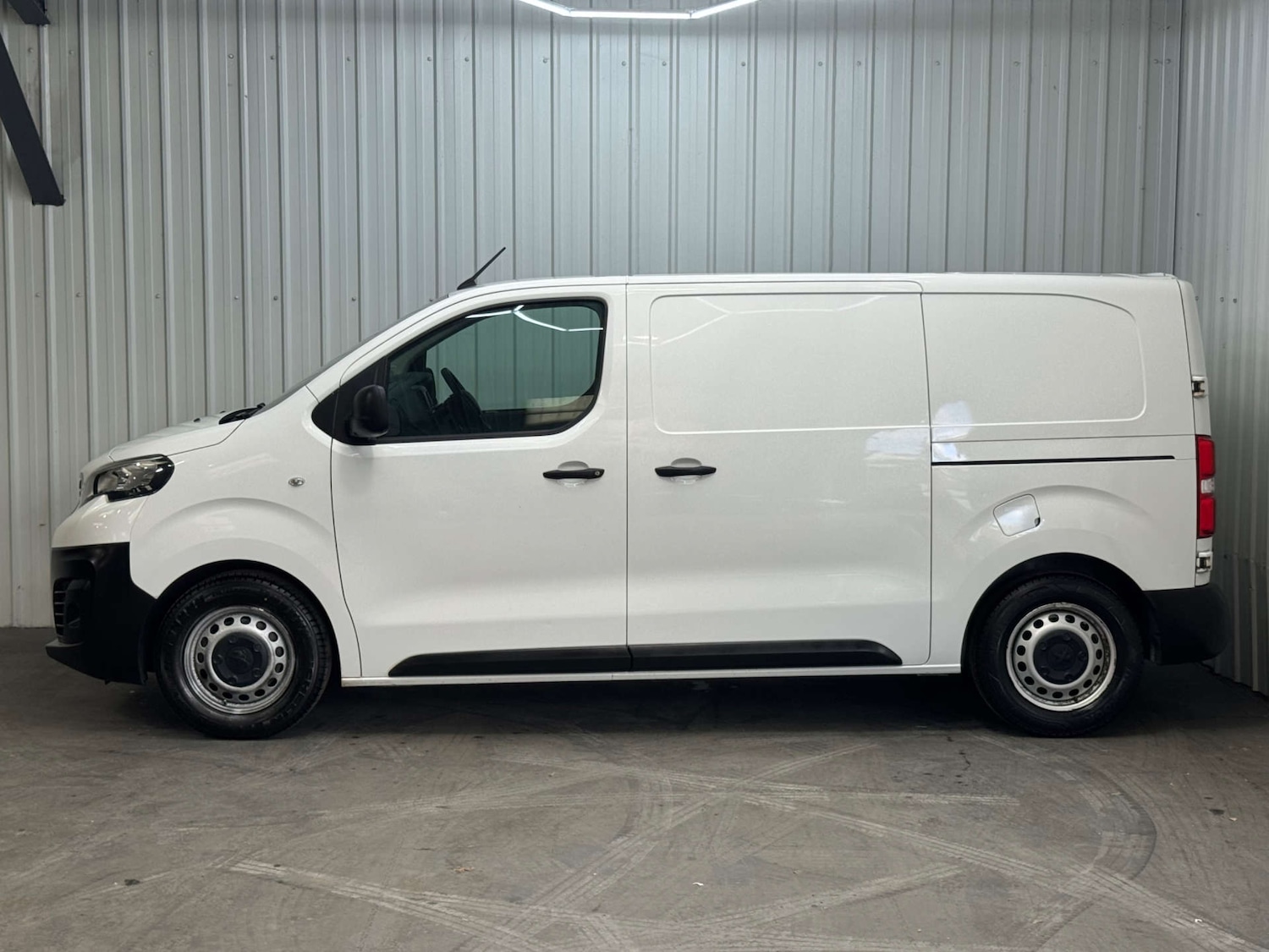 Used Peugeot Expert 2020 for sale - 76600901: Photo 17