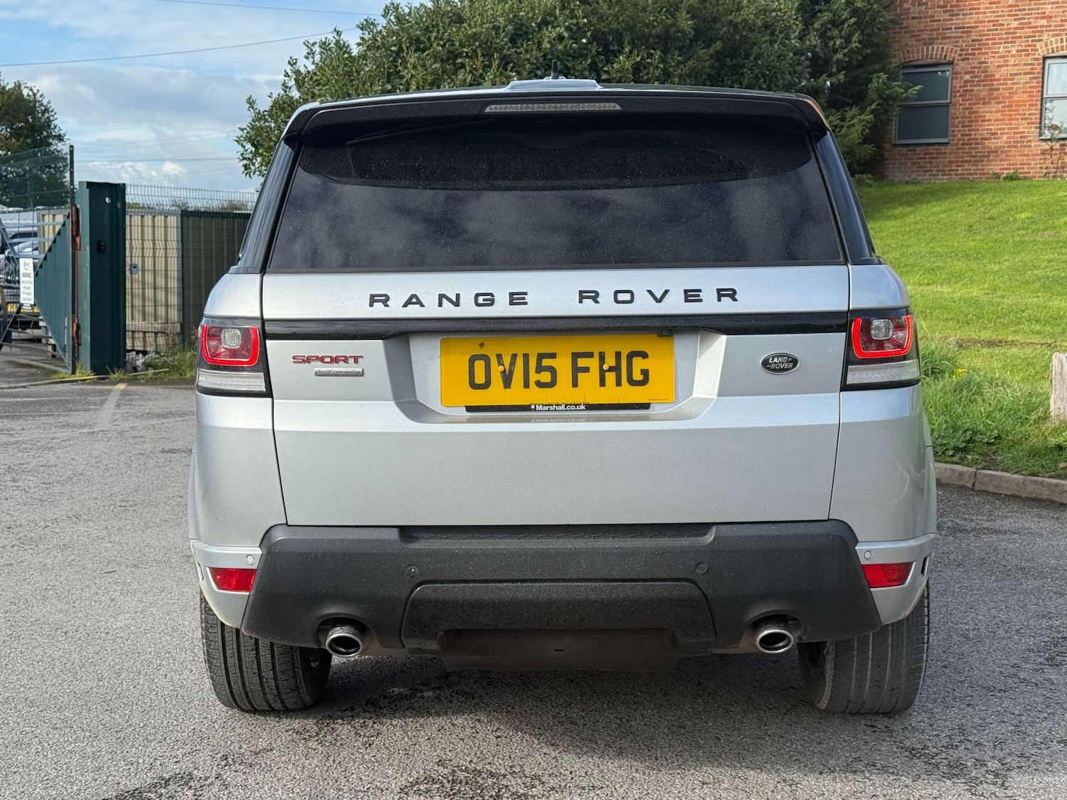 Used Land Rover Range Rover Sport 2015 for sale - 76379076: Photo 11