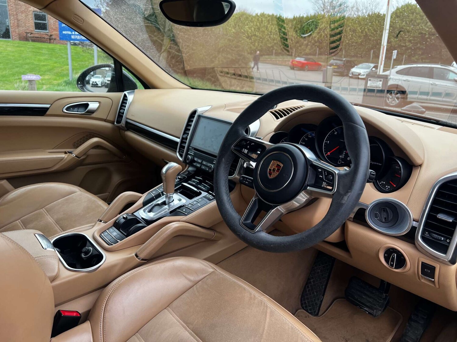 Used Porsche Cayenne 2016 for sale - 77888811: Photo 13