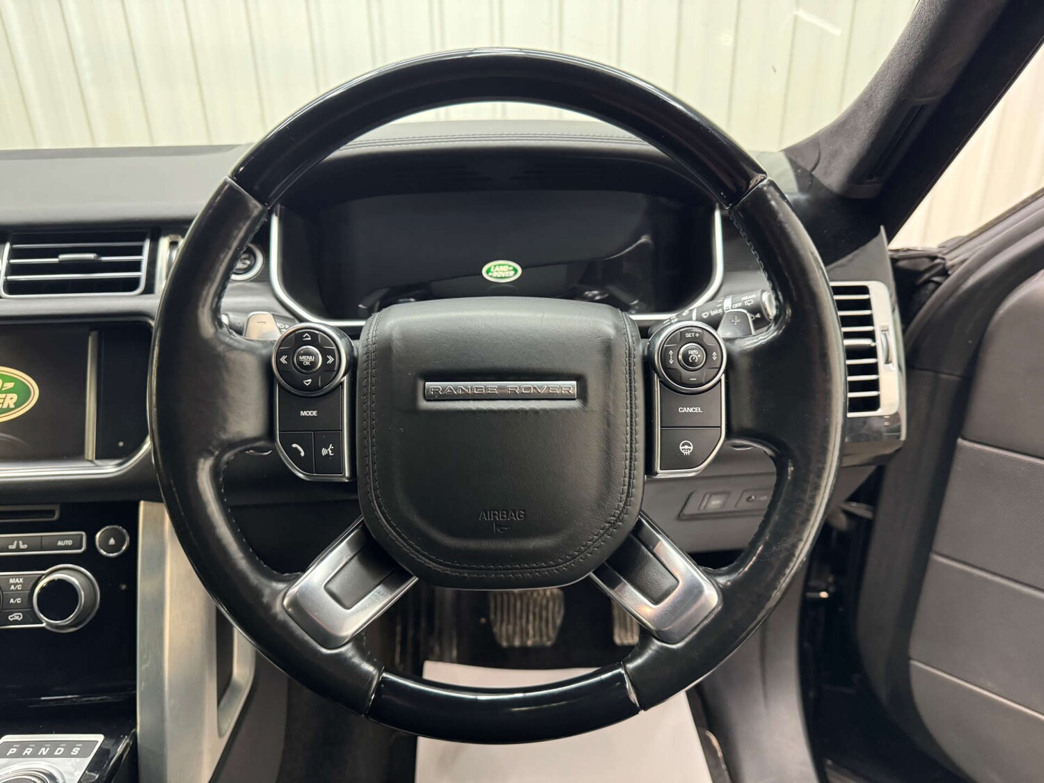 Used Land Rover Range Rover 2016 for sale - 76600946: Photo 71