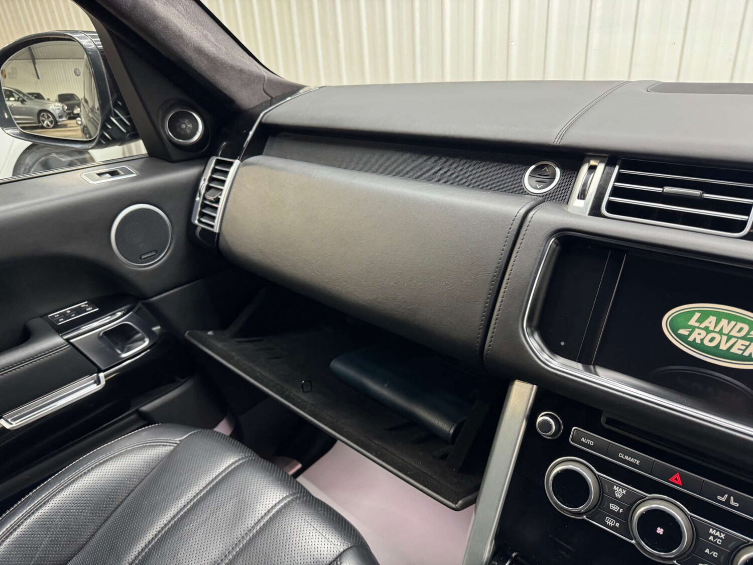 Used Land Rover Range Rover 2016 for sale - 76600946: Photo 92