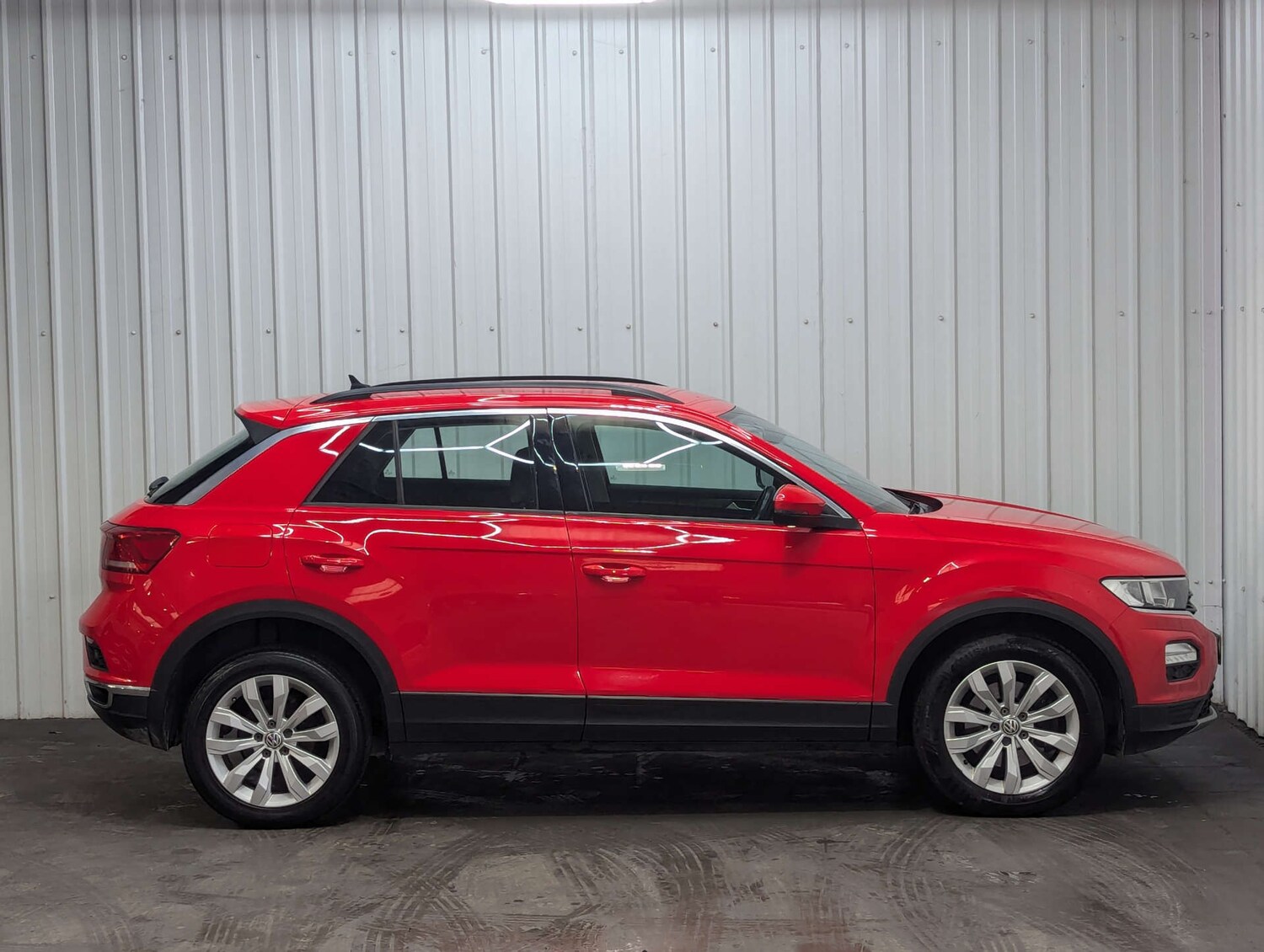 Used Volkswagen T-Roc 2018 for sale - 77200675: Photo 17